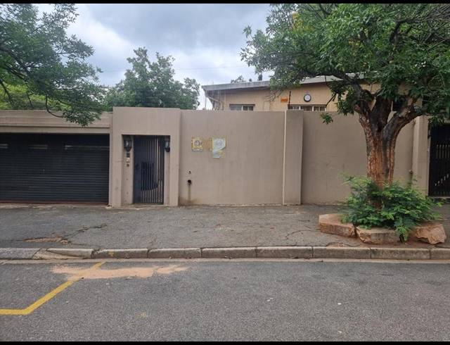 1 BEDROOM PROPERTY TO RENT IN NORWOOD